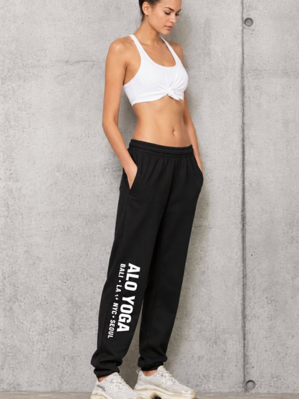 Alo Vintage AIR LAND OCEAN Black Baggy Sweatpants Pockets M/L